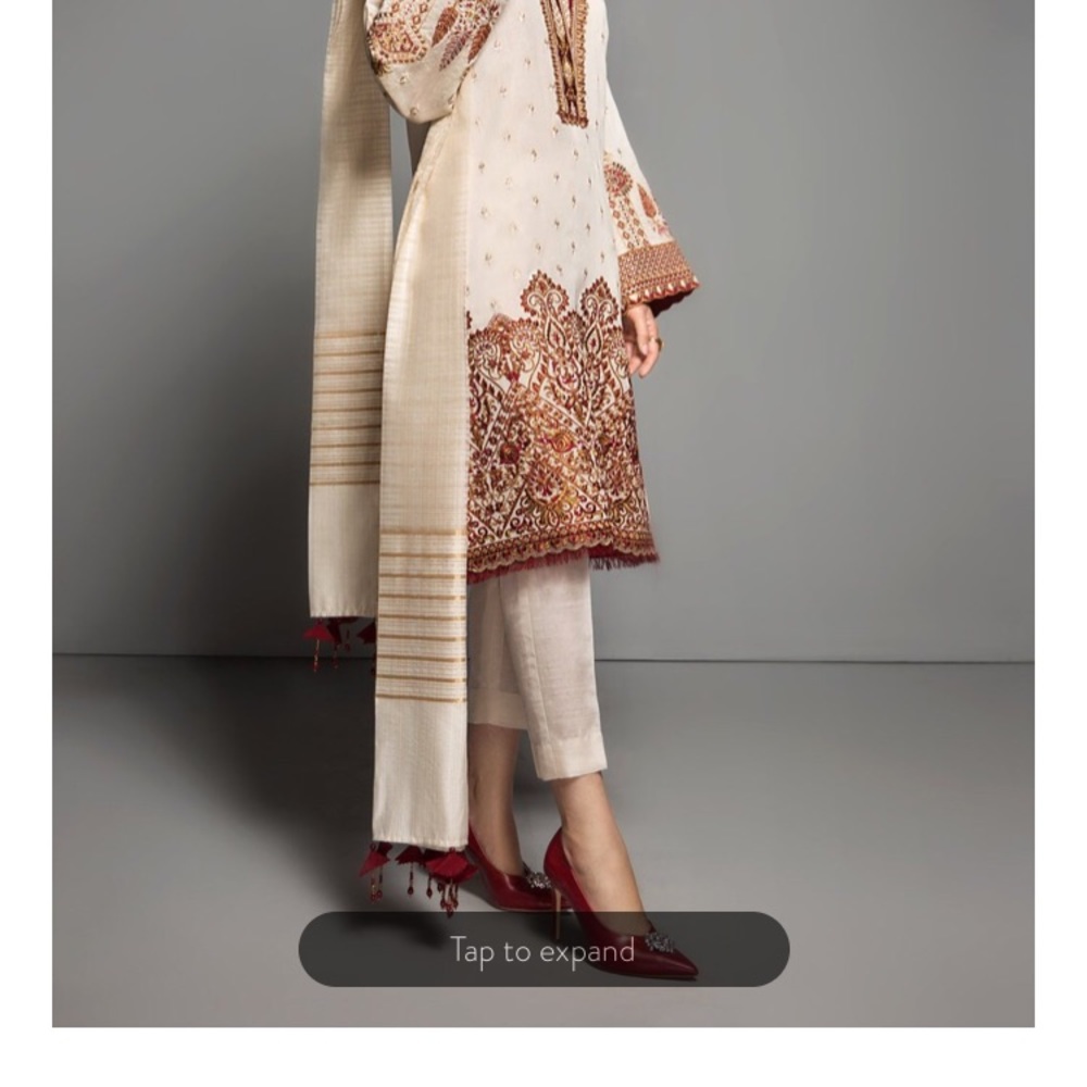 Meet your Posher, Sadaf